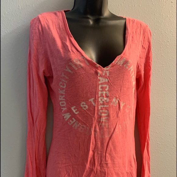 American eagle ๐ฆ
pink long sleeve graphic t-shirt size med guc - Picture 1 of 3
